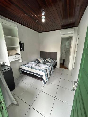 Double Room image 5