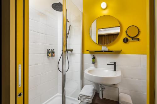 Hotel Archetype Etoile - image 12