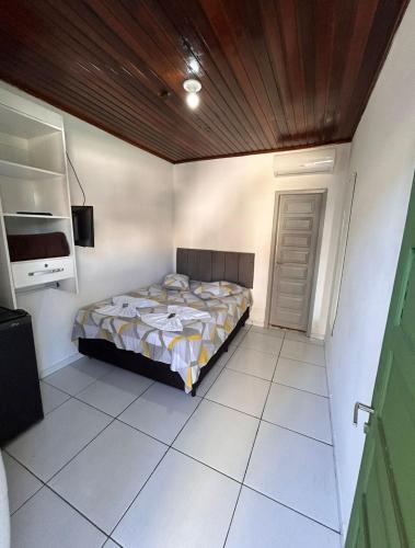 Double Room image 6