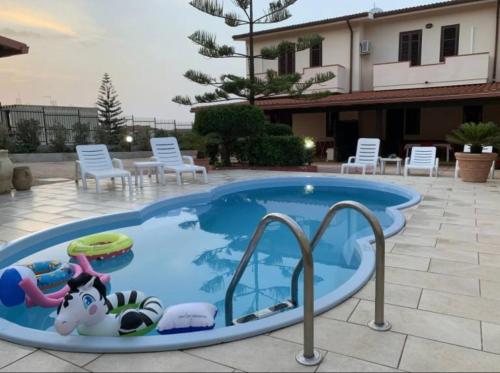 Splendida villa con piscina a Trappeto