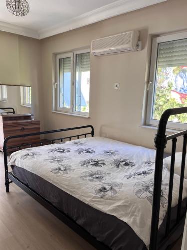 Room in Peaceful Duplex-Lara1 - Pension de famille - Antalya