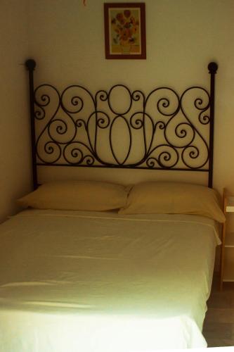 Apartment with 2 bedrooms in Sevilla with wonderful city view balcony and WiFi - image 11