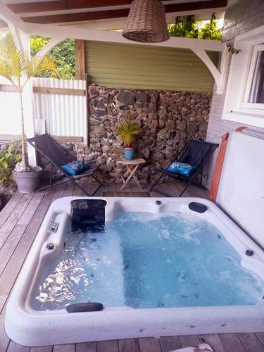 Балкон, Appartement confortable au Vauclin avec jacuzzi - 55 m² in Le Vauclin