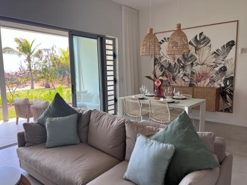 Beach Front Holiday apartment - Tap to explore photos