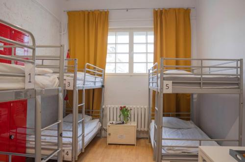 New World St Hostel