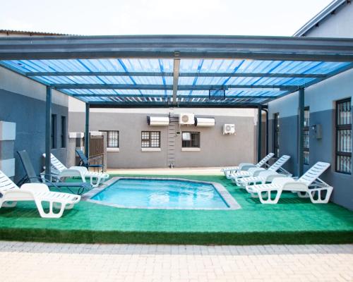 Boeketlong Lodge in Ngwaritsi
