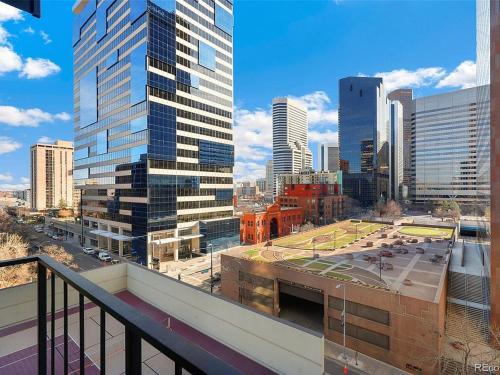 Larimer Square, Parking included, at The Windsor in Denver, USA