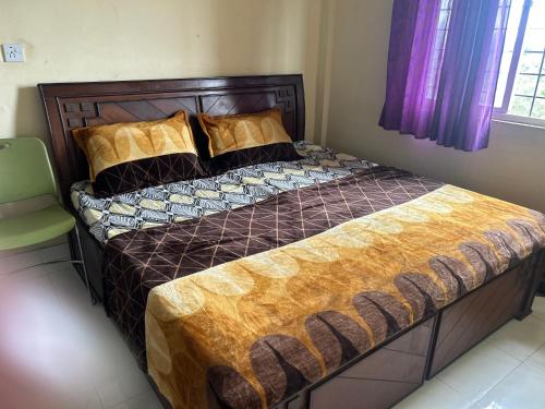 B&B Bangalore - Aayushman Homes Standard Room - Bed and Breakfast Bangalore