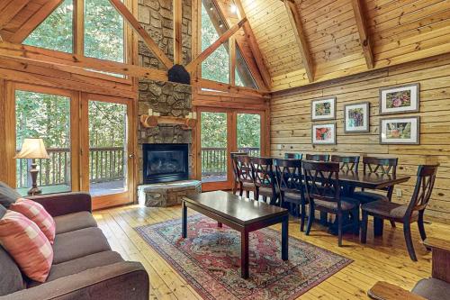 Woodland Hideaway in Gatlinburg, USA