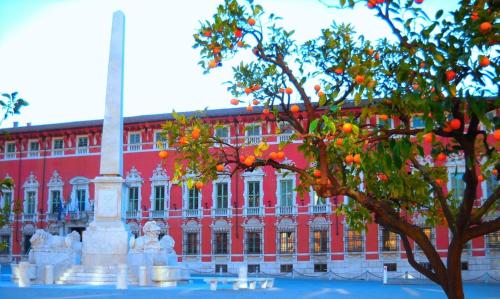  The small waterfall house, la cascatella in Massa