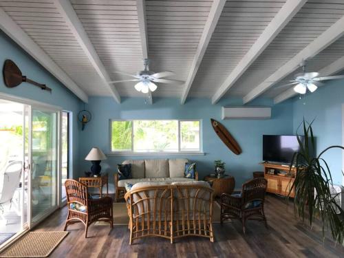 Stunning Ocean Views - Whale House Hawaii in Hawaiian Paradise Park (HI)