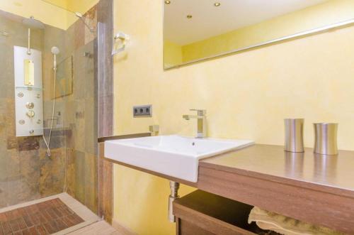 Villa with 4 bedrooms in Colonia de Sant Jordi with wonderful sea view private pool furnished terrace 8 km from the beach - image 3