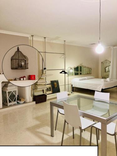 UN PUNTO A VERONA Room Type - Triple Room with Private External Bathroom UN PUNTO A VERONA Room Type - Triple Room with Private External Bathroom