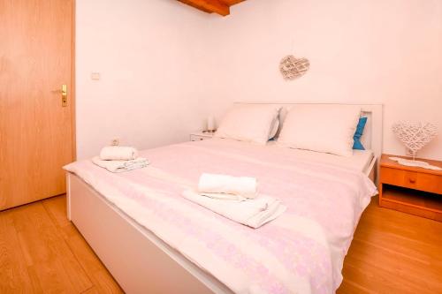 Apartments Grozdana - image 6