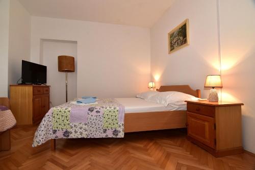 Three-Bedroom Apartment image 4