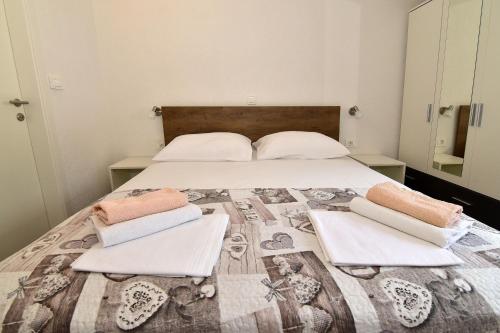 Two-Bedroom Apartment image 4