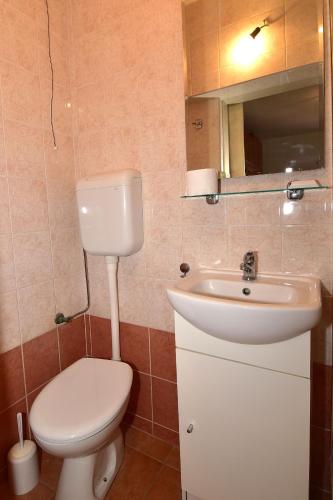 Three-Bedroom Apartment image 10