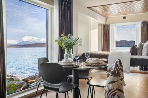 Dotări, Steam Pier Adventure Hotel in Kvaloysletta