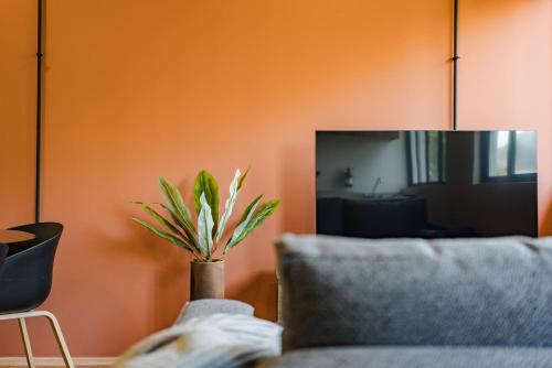 Instalaciones, Mariano Escobedo Apartments by VH in Mexico City