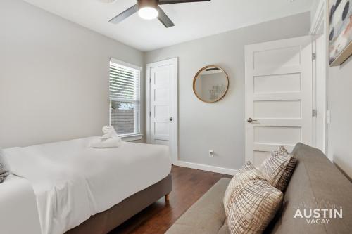 North ATX Retreat w Open Concept Layout and Backyard North ATX Retreat w Open Concept Layout and Backyard