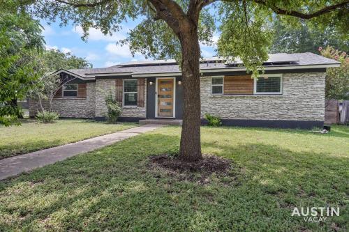 North ATX Retreat w Open Concept Layout and Backyard