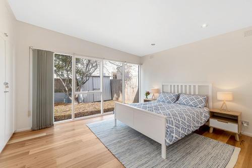 The 20th Hole - Point Lonsdale