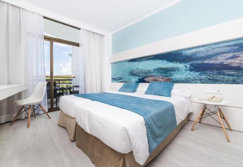 Globales Lord Nelson Globales Lord Nelson Only Adults is conveniently located in the popular Es Migjorn Gran area. The property offers guests a range of services and amenities designed to provide comfort and convenience. 