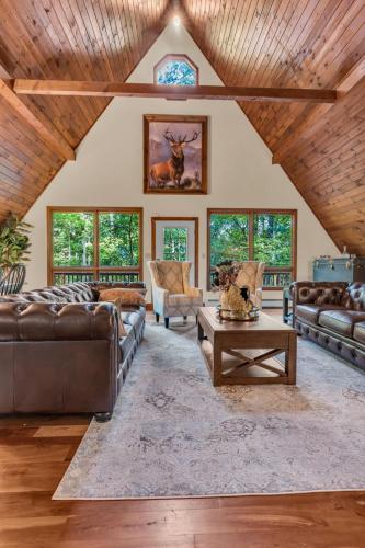 Star Gazer Luxury A-Frame Wood Cabin. Near York/Harrisburg/Hershey/Lancaster in , USA