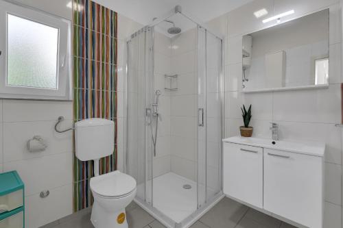 Apartments by the sea Podgora Makarska - 2596 - image 5