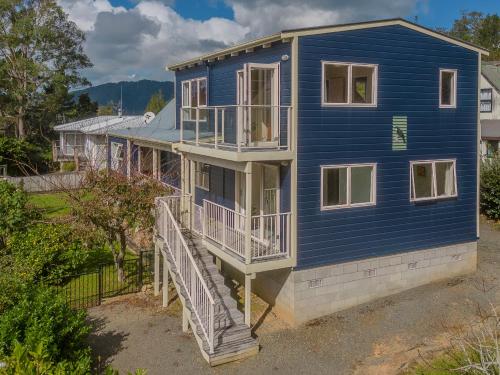 Hinemoa Heights - Tairua Beach Holiday Home