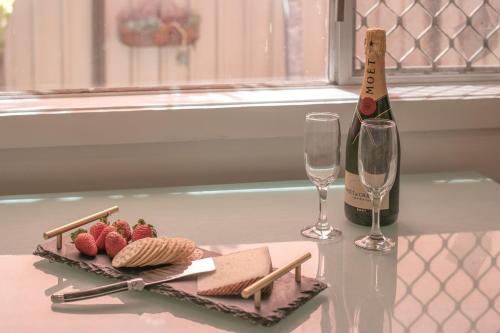 Apartment image 8