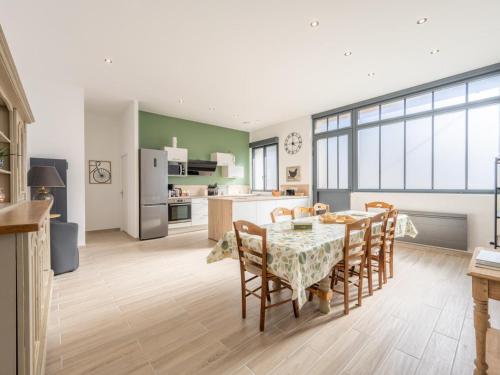 Appartement Sacy-le-Petit, 3 pièces, 6 personnes - FR-1-526-43