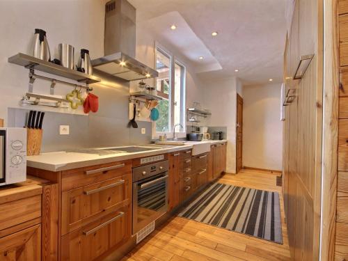 Chalet 12 pers avec sauna, jacuzzi, wifi, parking, animaux admis - FR-1-455-238 in มาโก-ลา-ปลาญ