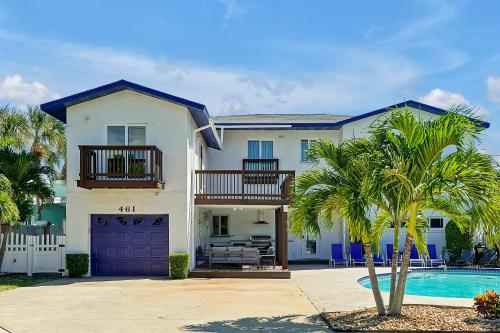 Villa with Beach Front Views in Cocoa Beach, USA