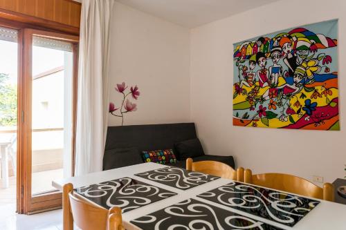 One-Bedroom Apartment C38 image 10