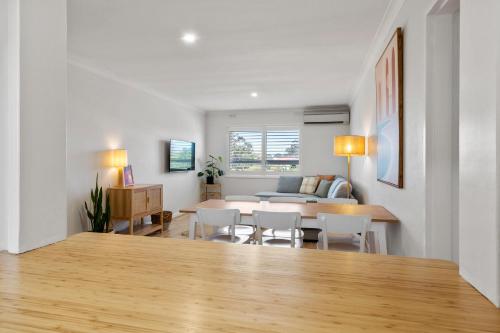 Modern Oasis Spacious 3-bed Gem In Fremantle