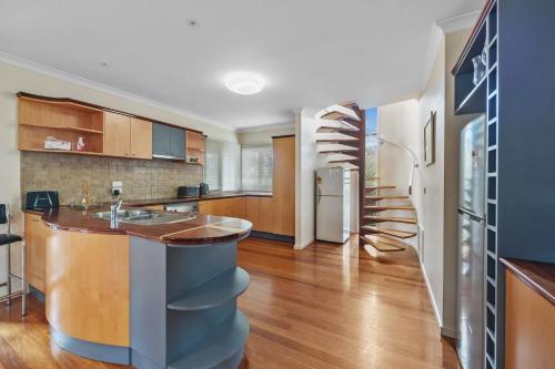 Surf View - WiFi Included, Inverloch (Foto 10)