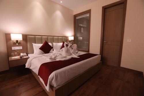 Sure Stay Hotel By Best Western Lucknow