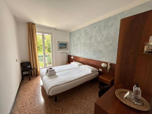 Hotel "ALBERGO DA PINA" in Lazise