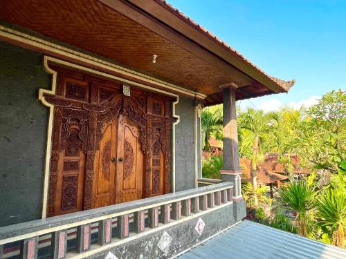Exterior view, Desa Hostel in Munduk
