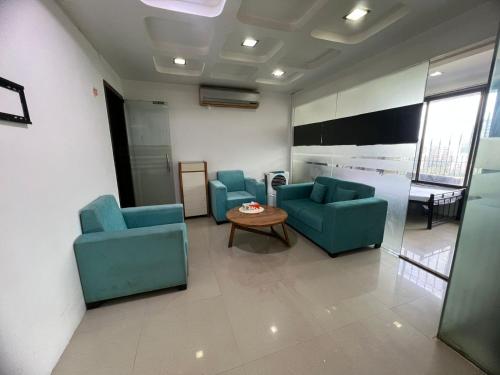 Sixth Sense 2 bhk near Kokilaben ambani Hospital