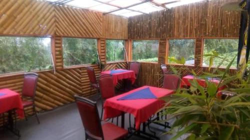 Restorāns, Ranges View Lodge - Aberdare Safari in Murang'a in Njagatugu