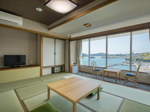 Standard Japanese-Style Room with Private Bath and Bay View