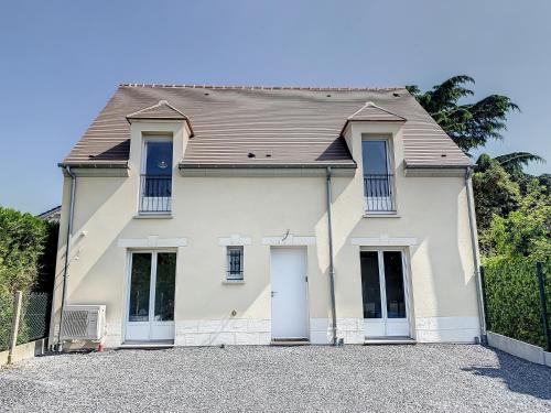 Magnifique maison - 12 personnes - 6 chambres avec salle de bain privative au Calme - Ecrin de charme - Location saisonnière - Compiègne