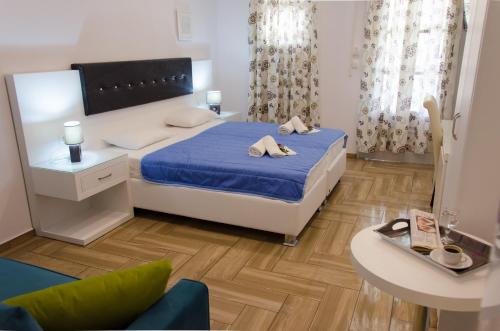 

Polykratis Rooms