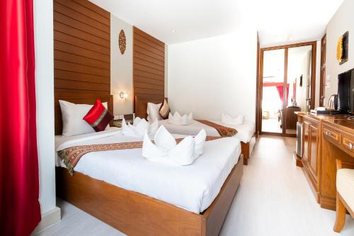 room detail thumbnail 1