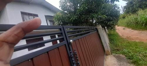 House with AC and Swimming Pool
