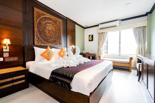 Baan Sukhumvit Soi 18, Bangkok