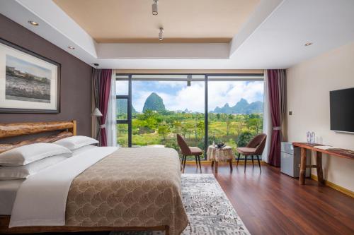 Guilin Village Creek Inn