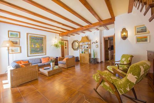 Közös társalgó / TV, Villa Mas Blanc - PlusHolidays in Benissa